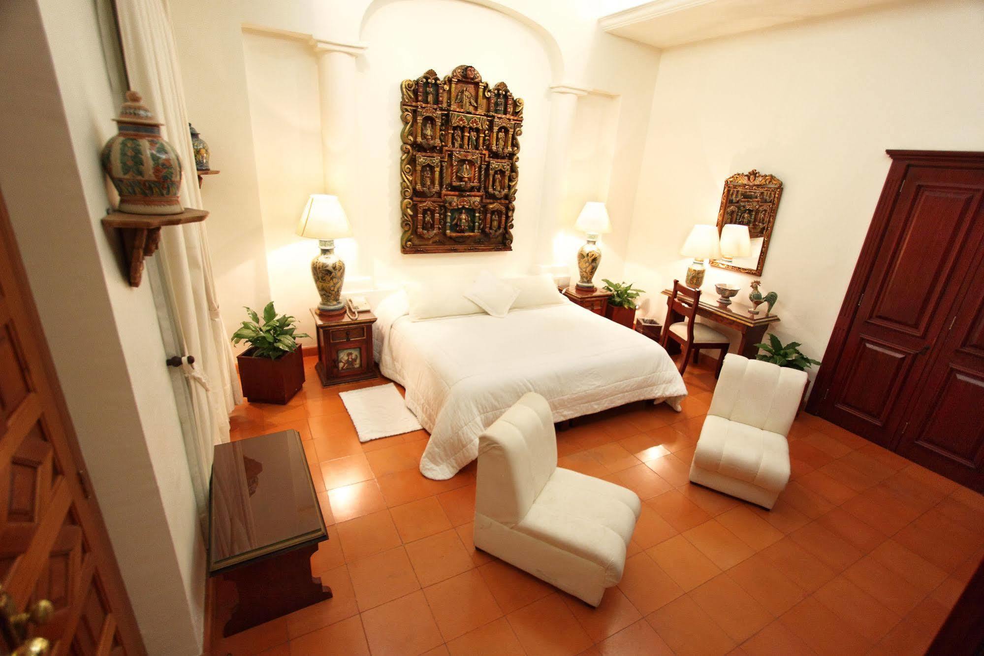 Hotel Boutique La Casa Azul Cuernavaca Exterior foto