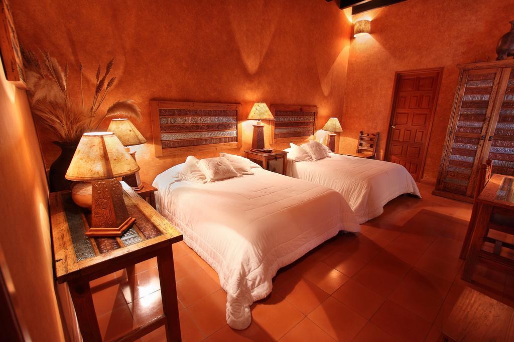 Hotel Boutique La Casa Azul Cuernavaca Exterior foto